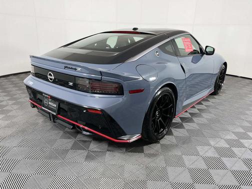 2024 Nissan Z NISMO Auto