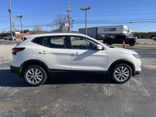 2021 Nissan Rogue Sport SV