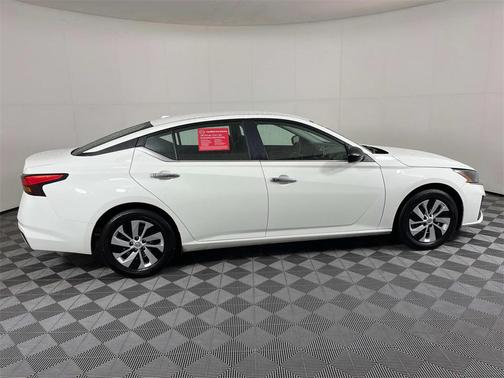 2025 Nissan Altima S FWD