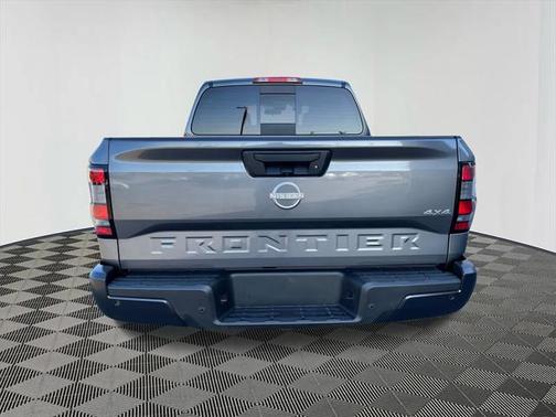 2025 Nissan Frontier S