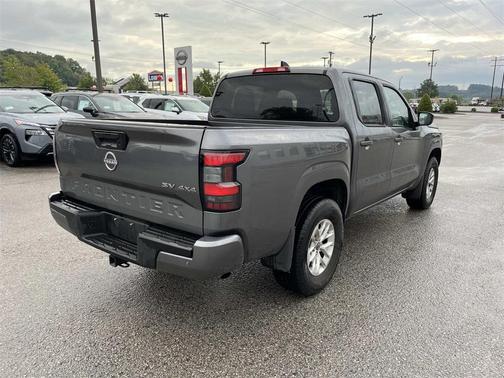 2024 Nissan Frontier SV