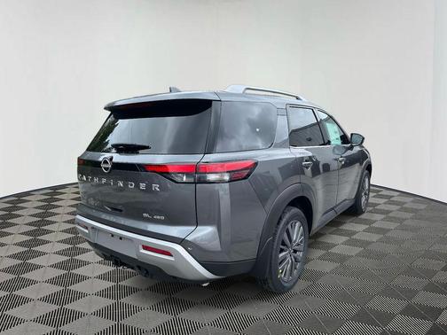 2025 Nissan Pathfinder SL 4WD