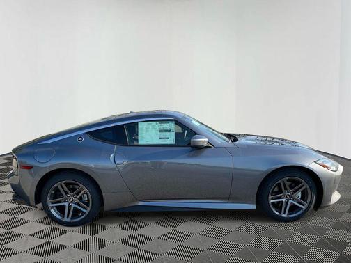 Gun Met 2026 Nissan Z Sport
