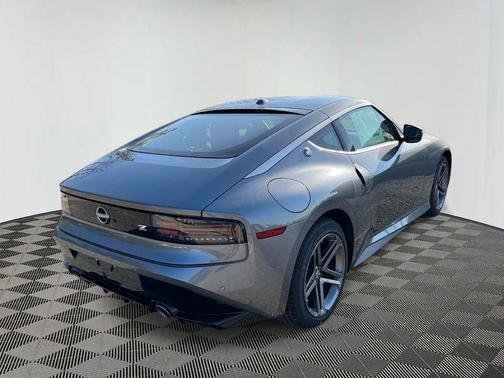 Gun Met 2026 Nissan Z Sport