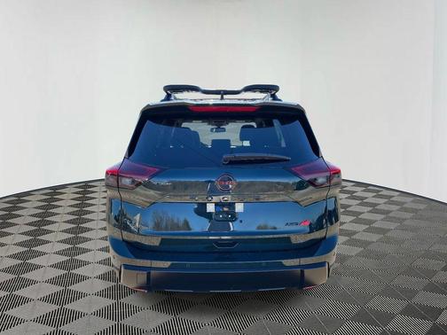 Obsidian 2026 Nissan Rogue Rock Creek