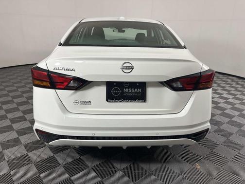 2025 Nissan Altima S FWD