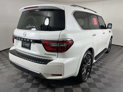 2024 Nissan Armada Platinum 2WD