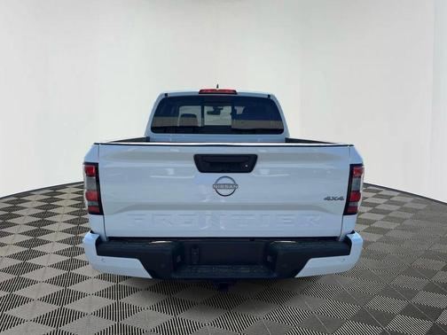 Glacier White 2026 Nissan Frontier SV