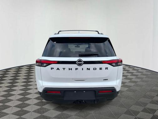 2025 Nissan Pathfinder SV 4WD