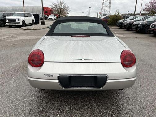 2005 Ford Thunderbird Base