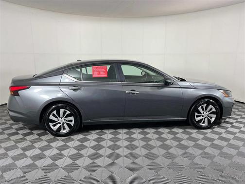 2025 Nissan Altima S FWD
