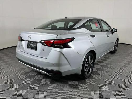 2024 Nissan Versa 1.6 S