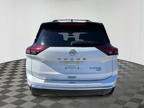 2025 Nissan Rogue Platinum