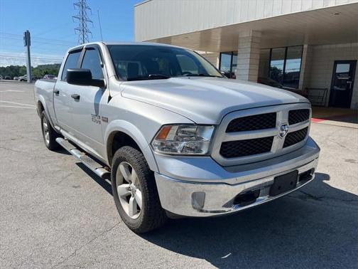 2017 RAM 1500 SLT