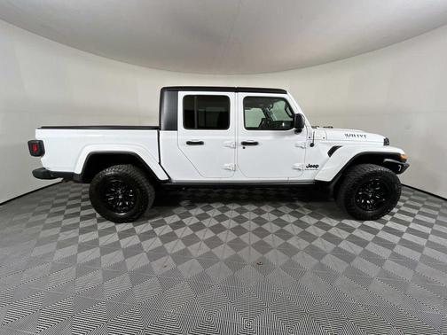 2023 Jeep Gladiator Willys 4x4