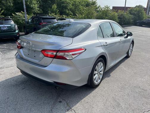 Celestial Silver Metallic 2019 Toyota Camry LE