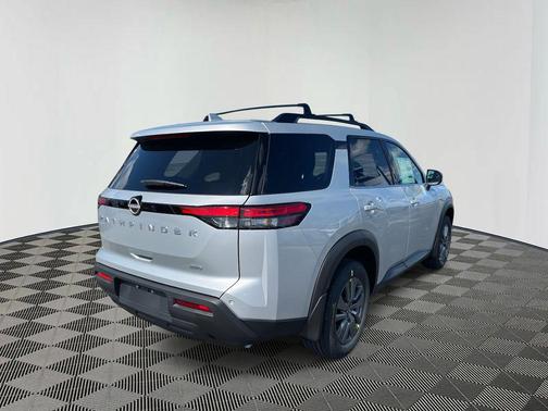 2025 Nissan Pathfinder SV 4WD