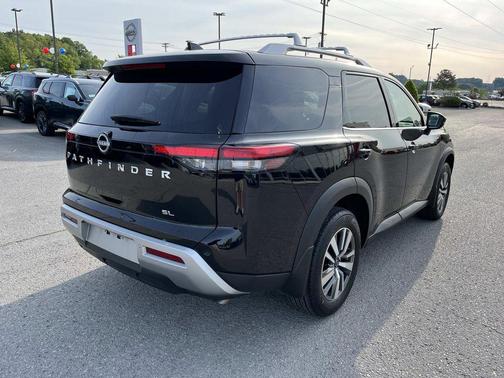 Super Black 2024 Nissan Pathfinder SL FWD