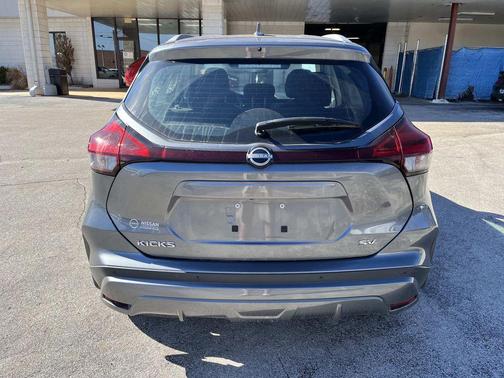 2023 Nissan Kicks SV