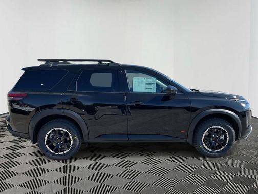 Super Black 2026 Nissan Pathfinder Rock Creek