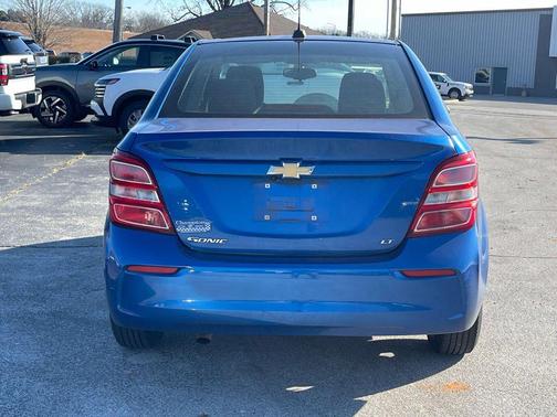 2020 Chevrolet Sonic FWD Sedan LT