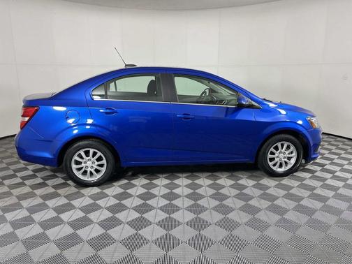 2020 Chevrolet Sonic FWD Sedan LT