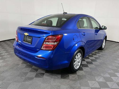 2020 Chevrolet Sonic FWD Sedan LT