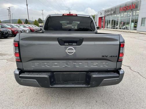2023 Nissan Frontier SV