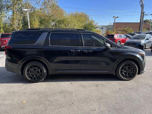 2025 Kia Carnival Hybrid SX