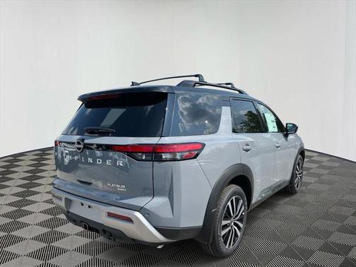 2025 Nissan Pathfinder Platinum 4WD