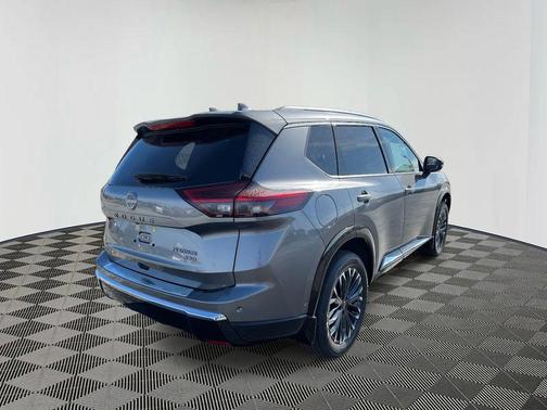 Gun Met 2026 Nissan Rogue Platinum
