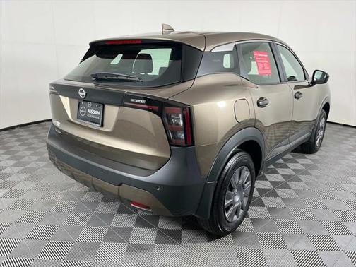 2025 Nissan Kicks S
