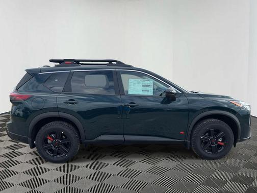 Obsidian 2026 Nissan Rogue Rock Creek