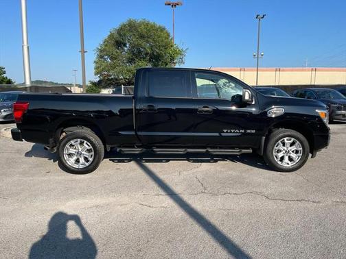 2024 Nissan Titan XD SV