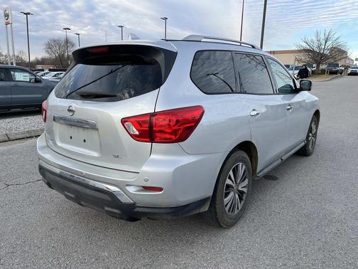 2020 Nissan Pathfinder SL 2WD