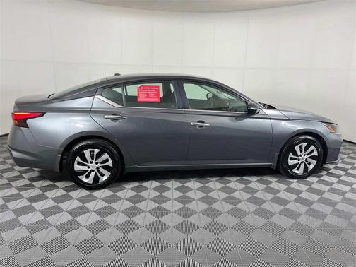 2025 Nissan Altima S FWD