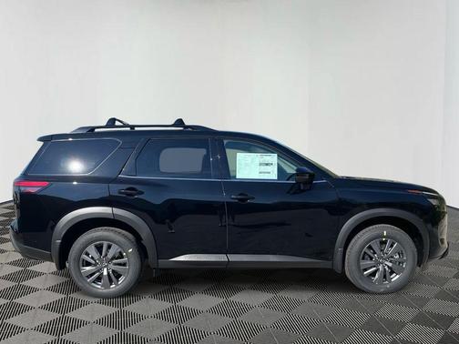 2025 Nissan Pathfinder SV 4WD