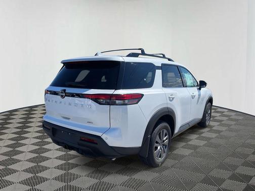 2025 Nissan Pathfinder SV 4WD