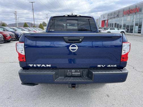 2024 Nissan Titan SV