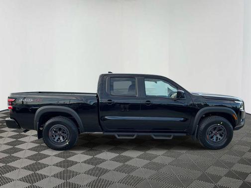 Super Black 2026 Nissan Frontier PRO-4X