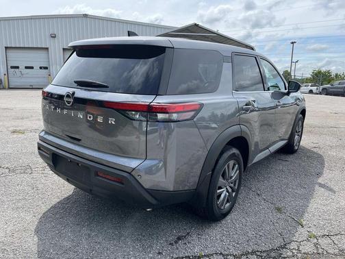 Gun Metallic 2025 Nissan Pathfinder S FWD
