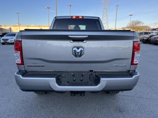 2022 RAM 2500 Big Horn Crew Cab 4x4 6'4' Box