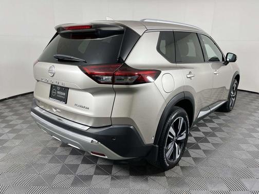 2022 Nissan Rogue Platinum