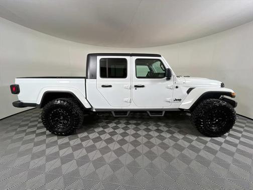 2023 Jeep Gladiator Sport S