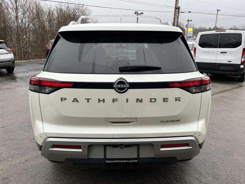 2024 Nissan Pathfinder Platinum FWD