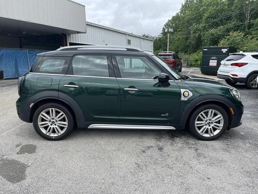 British Racing Green Metallic 2019 MINI E Countryman Cooper S ALL4