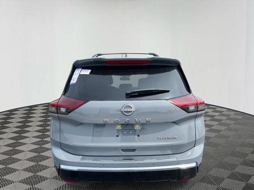 2025 Nissan Rogue Platinum