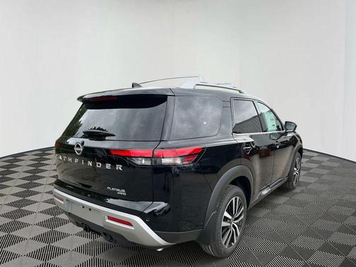 2025 Nissan Pathfinder Platinum 4WD