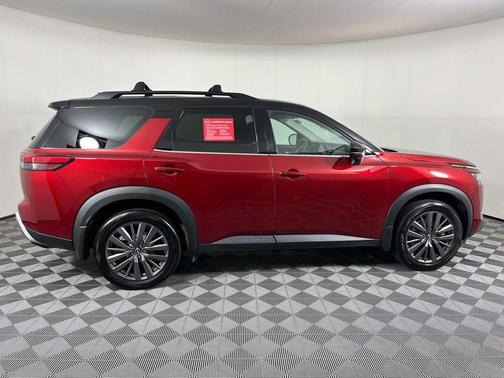 2024 Nissan Pathfinder SL 4WD