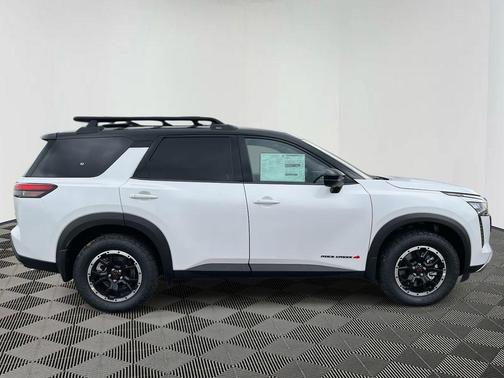 White Pearl 2026 Nissan Pathfinder Rock Creek